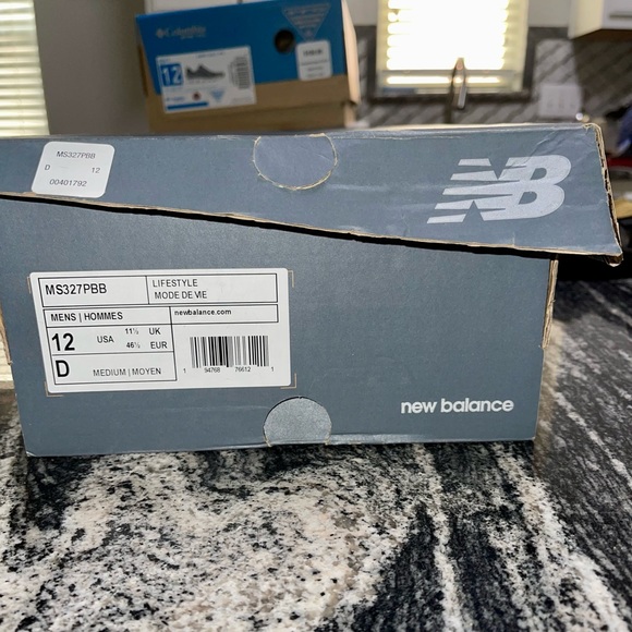 New Balance Men’s Sneaker 12D - Picture 2 of 8